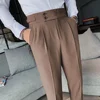Kaki B