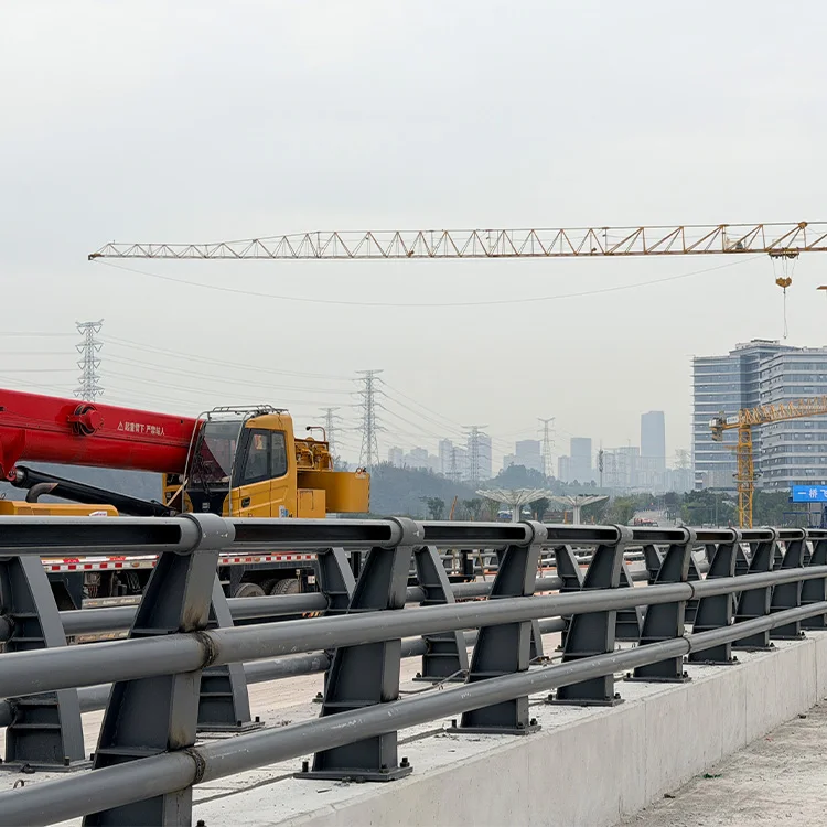 product factory direct sale  galvanised steel engineering grade reflective powder coated crash resistant bollards and traffic barriers-9