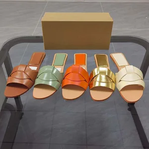 QuiteS 2026 New Flat Slippers Round Head Open Toe Beach Sandals Summer Outdoor Elegant Plus Size Flat Sandals Women Slippers