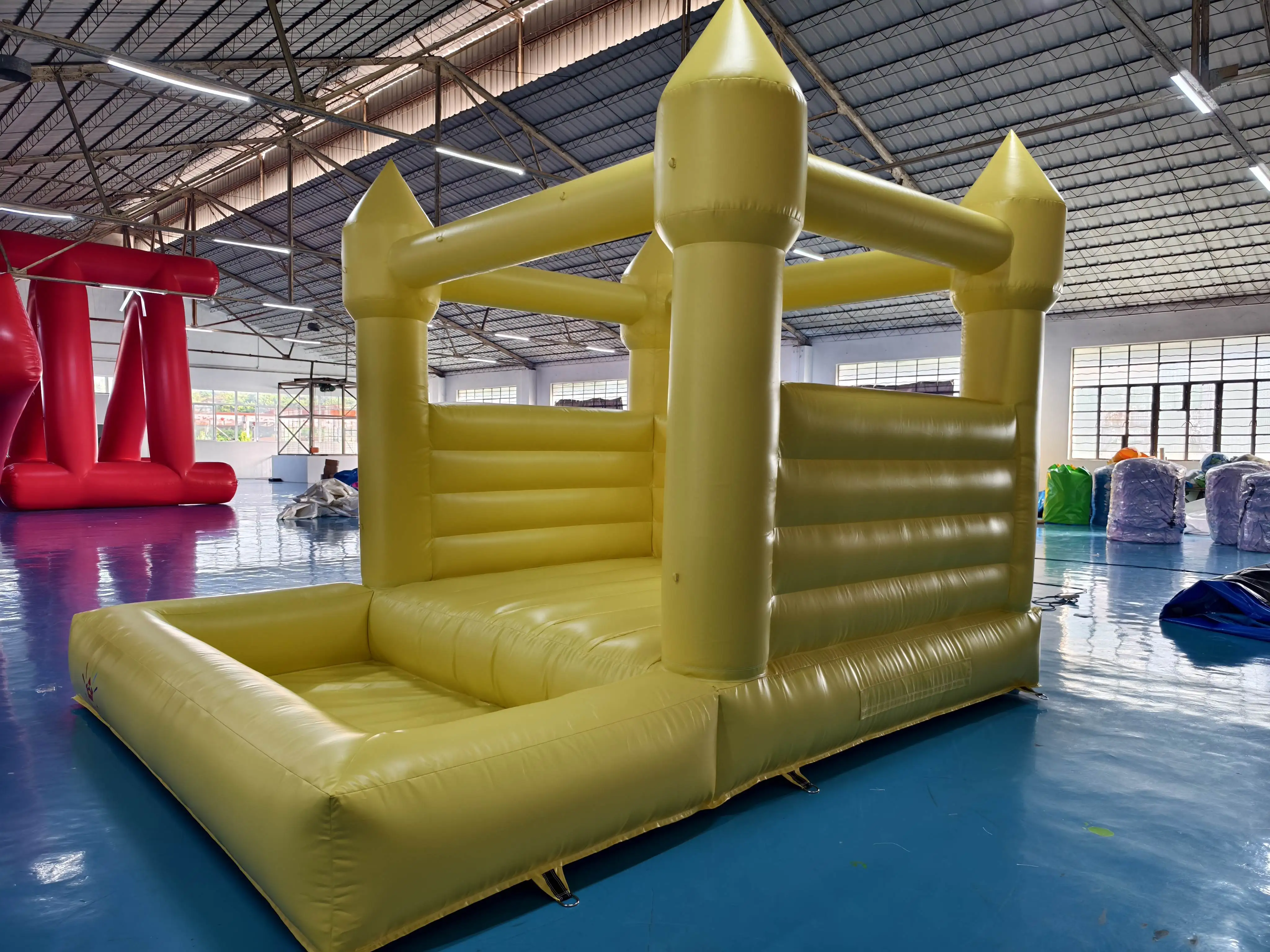 Custom size Commercial combo white bounce house with slide and bouncy castles inflatable bouncer amusement equipment manufacture