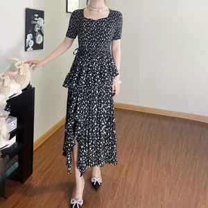 Summer Women's Fashion Dress Polyester Fabric High Quality Pleated Print Design Casual Dress