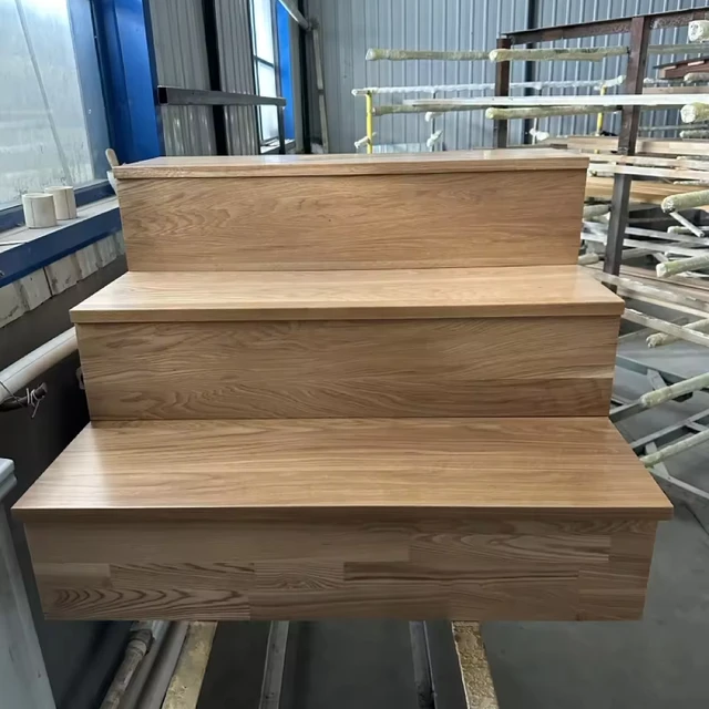 CHINA Factory Wholesale Oak Wood Stair Treads