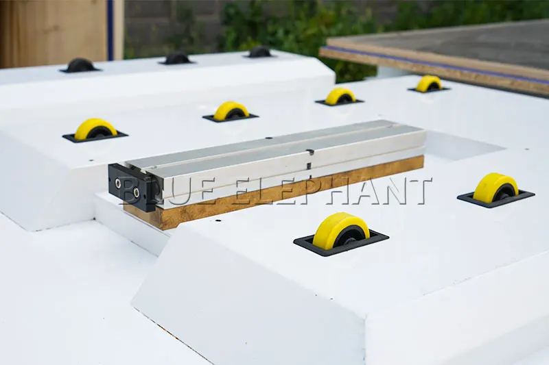 Cnc Router 5Ft X 10 Ft Bleu Elephant Atc Wood Machine Chair Sofa Making Wooden Furniture Machinery