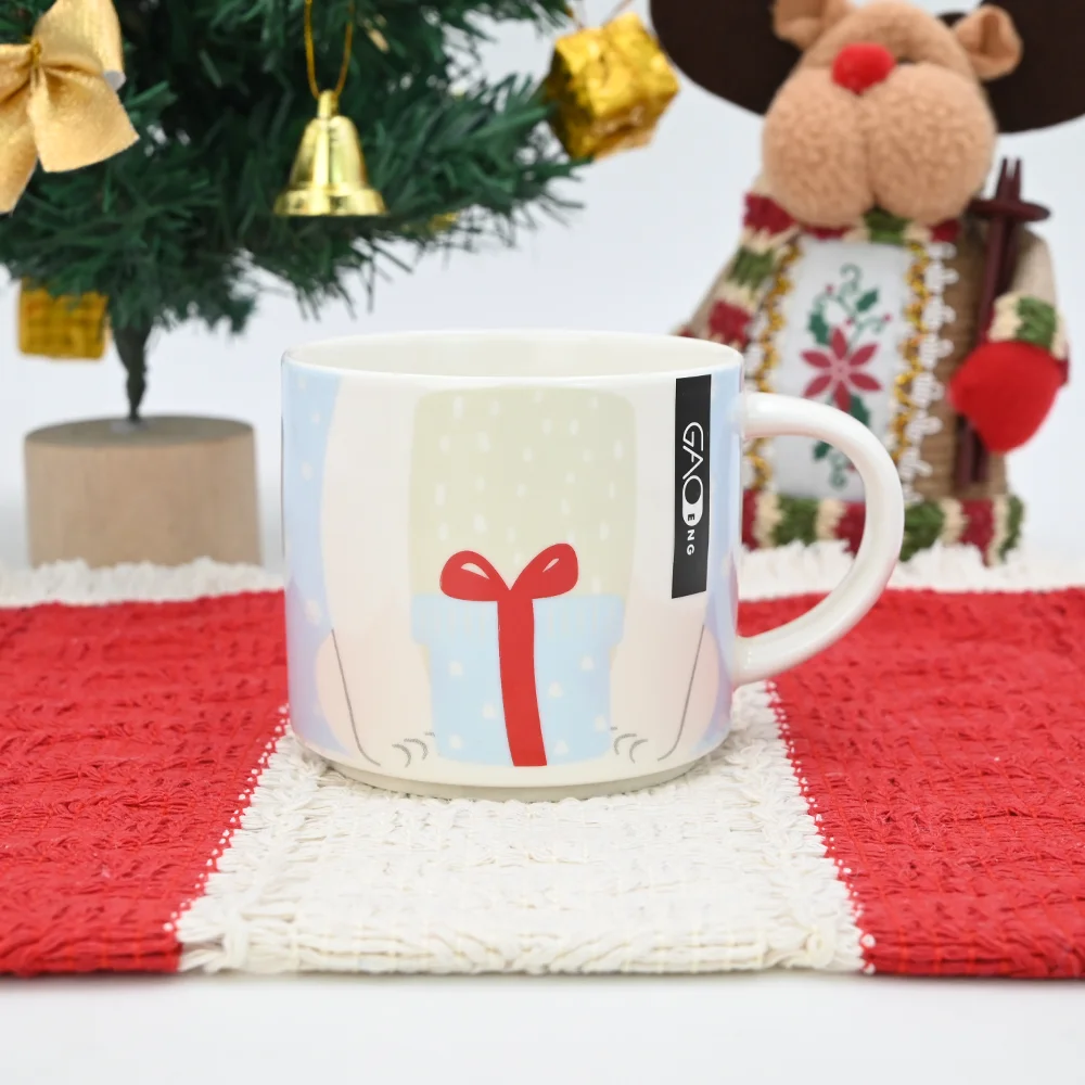 High Quality Christmas Stacking Cup with The White Bear and The Penguin Cute and Fashion