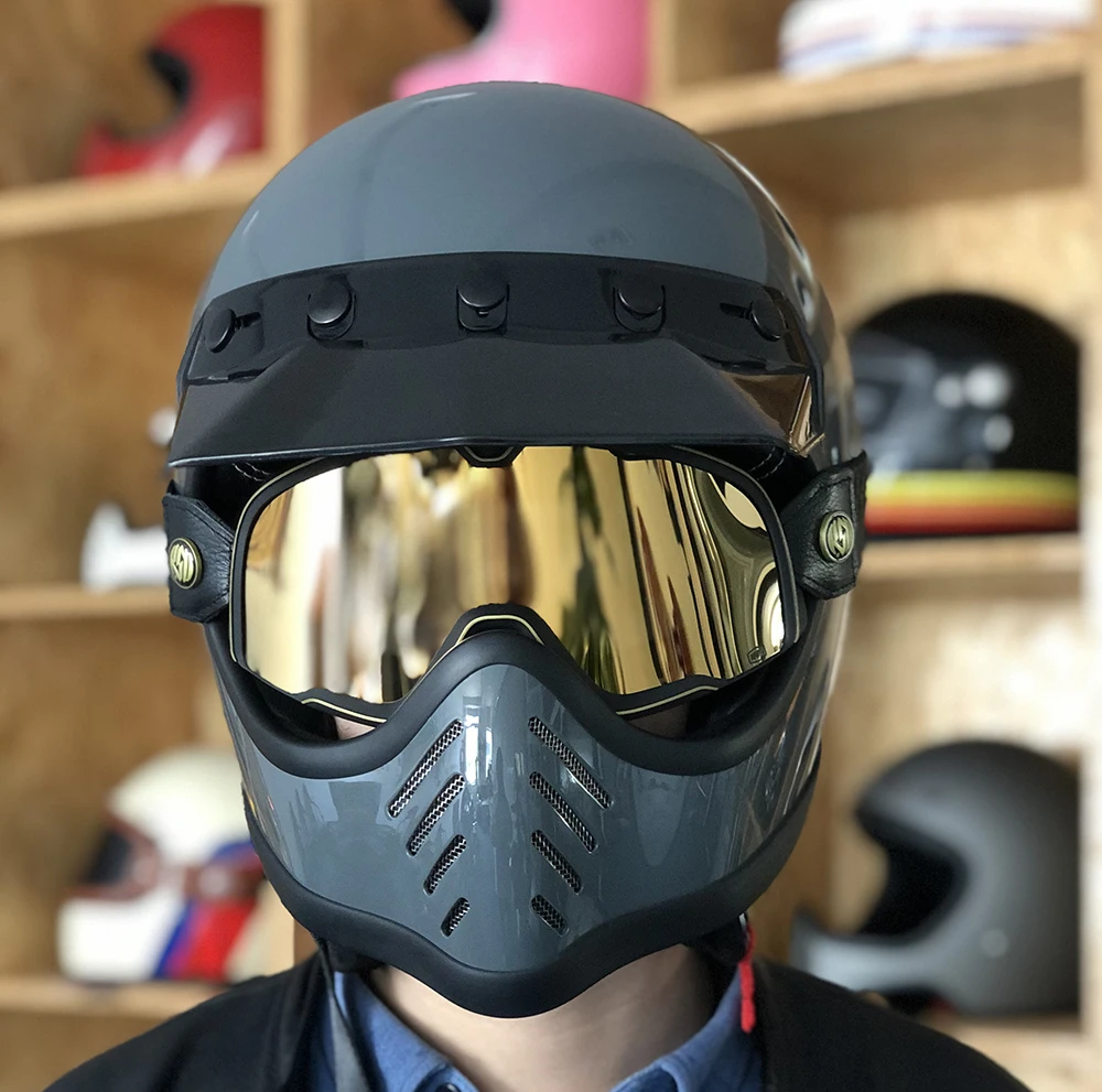 AMZ Retro Full Face Motorcycle Helmet - Fiberglass Shell, DOT Approved,  Clear Visor - Sizes M to XXL in Black, Red, Matte Black