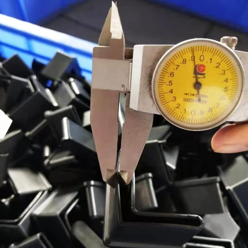 L Shape Furniture Angle Rubber Foot Pad Leg Protector/anti Slip