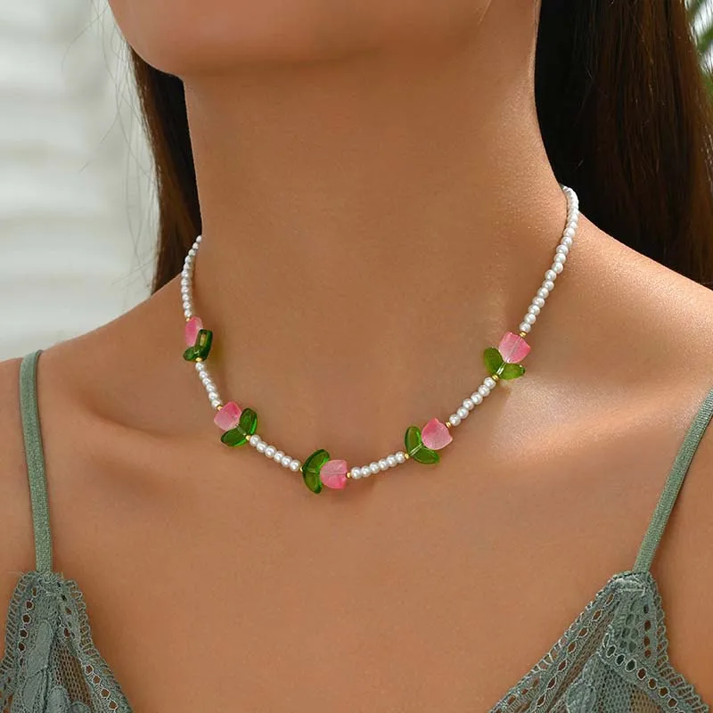 Elegant Pearl Tulip Necklace & Bracelet Set