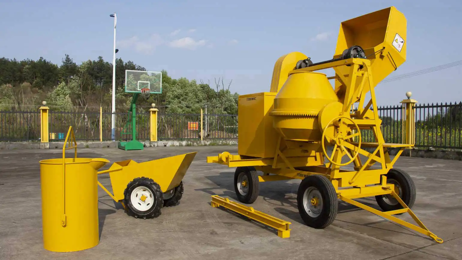 Diesel Powered Concrete Mixer With Lifting Device Is Exported To