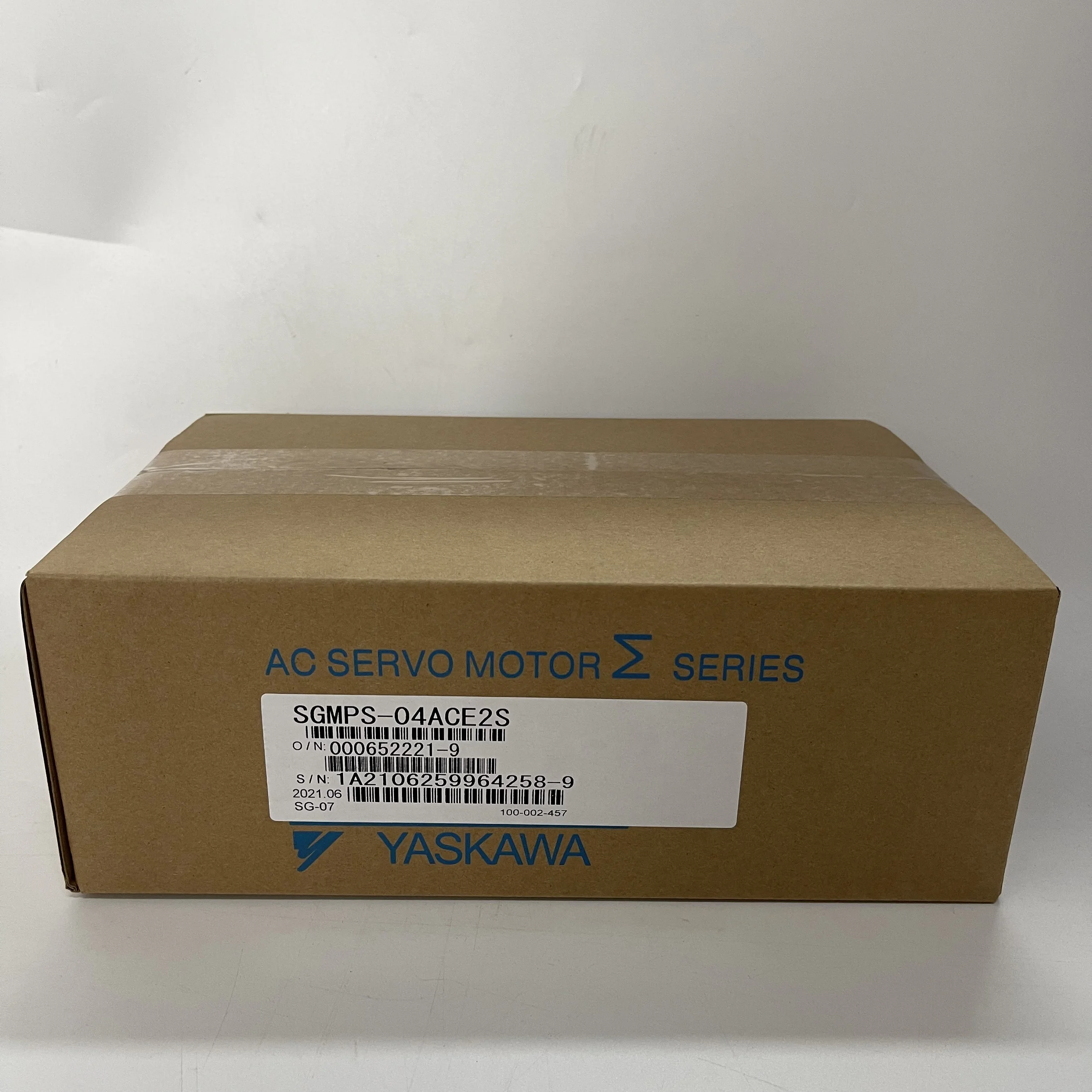 Yaskawa AC Servo Motor SGMPS-04ACE2S Yaskawa AC Servo Motor SGMPS-04ACE2S