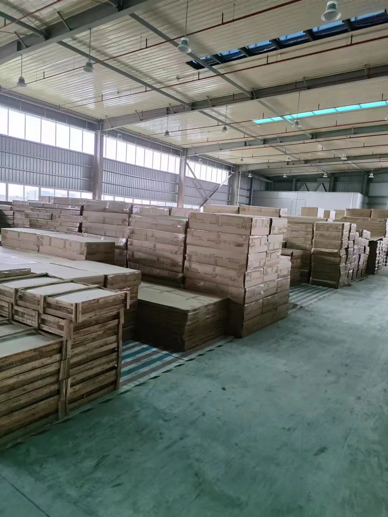 Solid Wood Office Desk Furniture Executive Antique Table Luxury Office