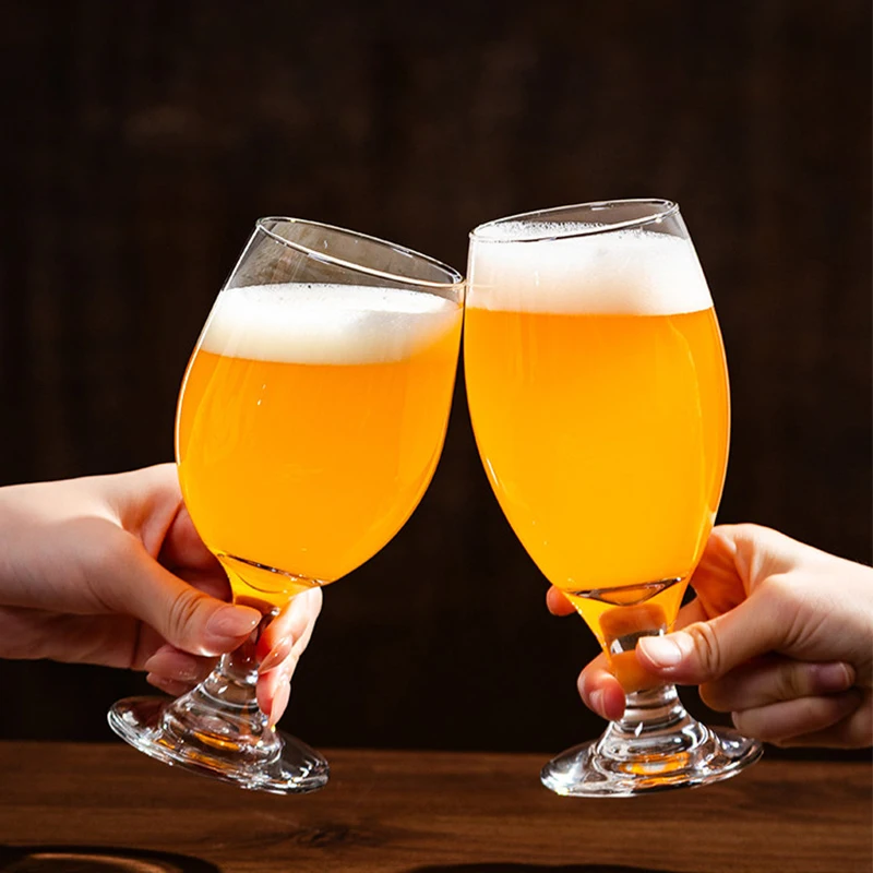 Tulip-shaped beer glasses with short stems