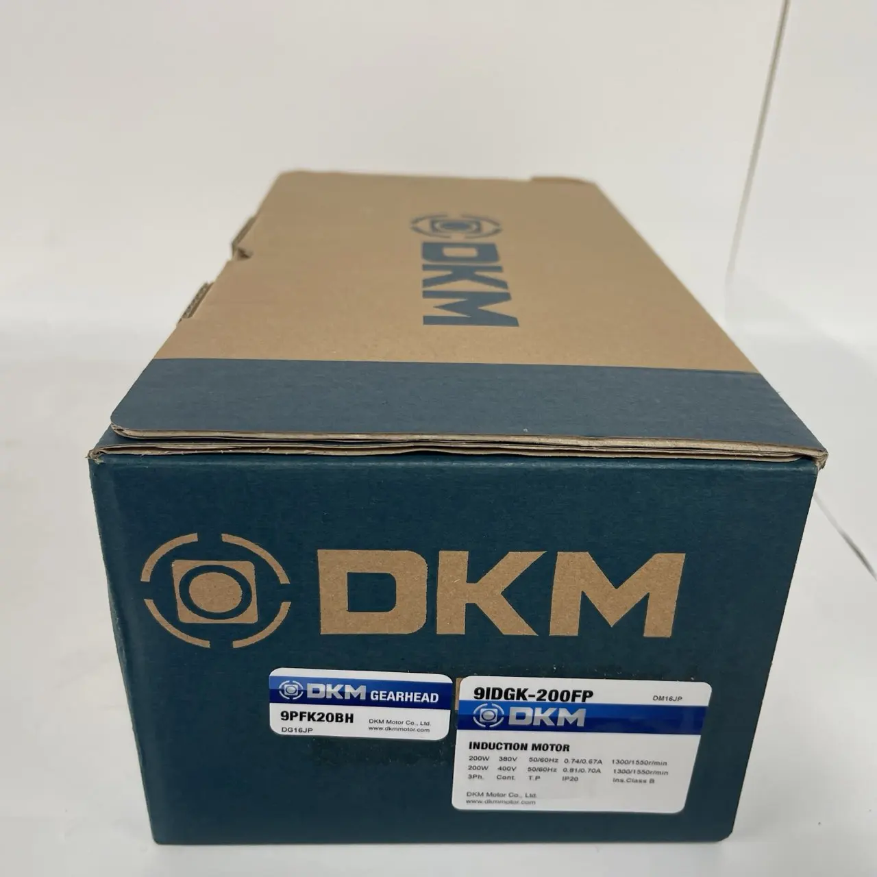 DKM Induction Motor + Gearhead 9IDGK-200FP (Motor) / 9PFK20BH (Gearhead) DKM Induction Motor + Gearhead 9IDGK-200FP (Motor) / 9PFK20BH (Gearhead)
