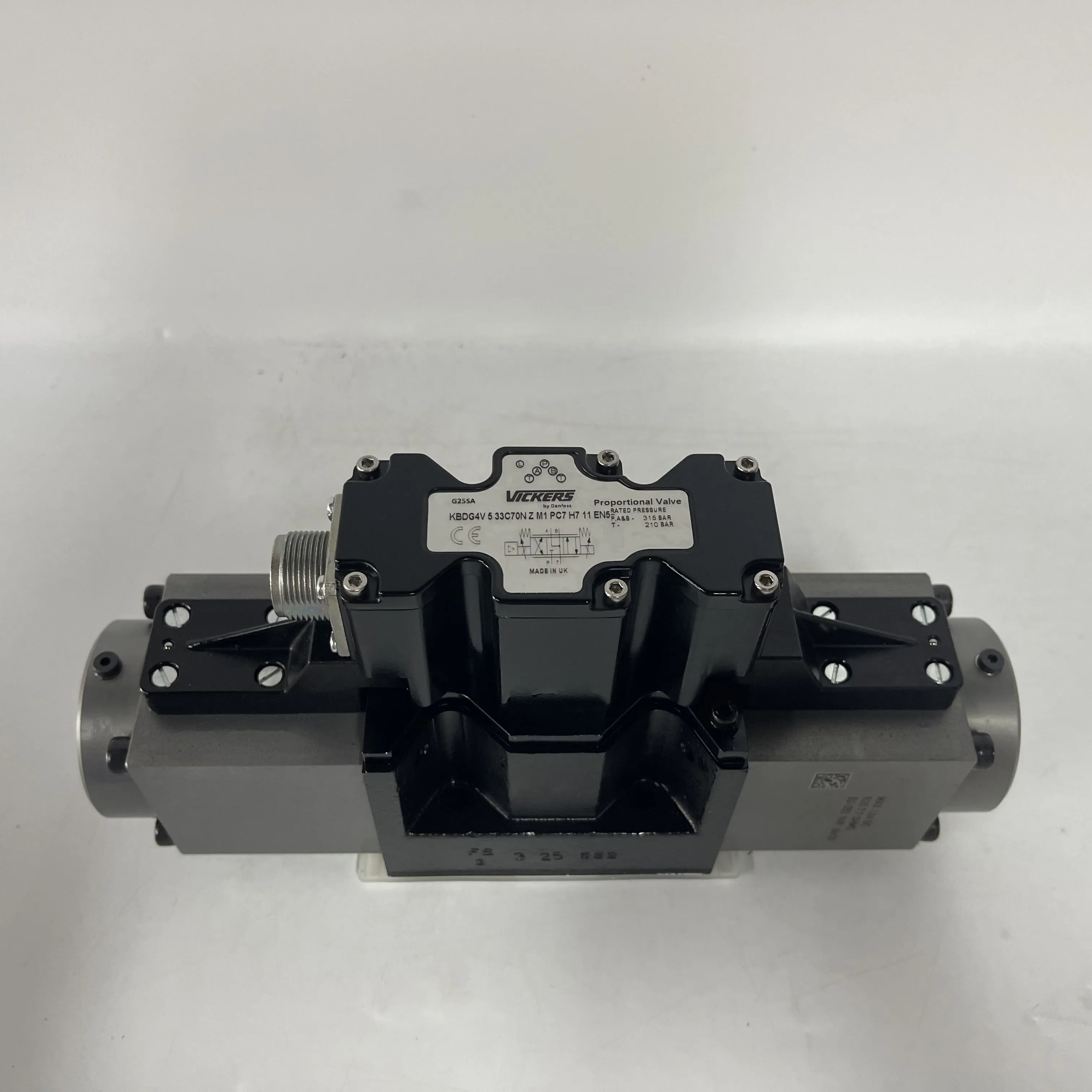 Eaton Proportional Valve KBDG4V-5-33C70N-Z-M1-PC7-H7-11-EN5 Eaton Proportional Valve KBDG4V-5-33C70N-Z-M1-PC7-H7-11-EN5
