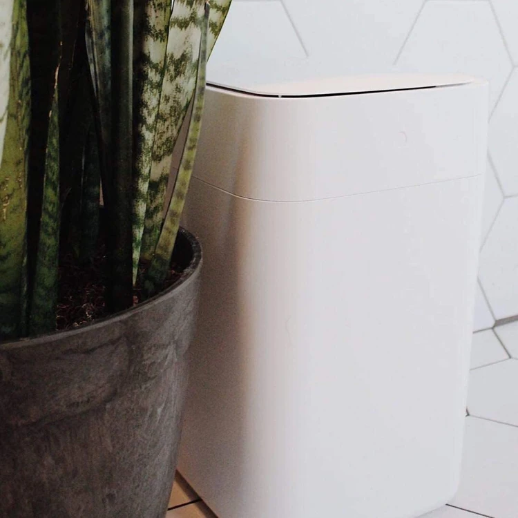 Touchless Trash Can With Vacuum Automatic Open Lid Motion Sense