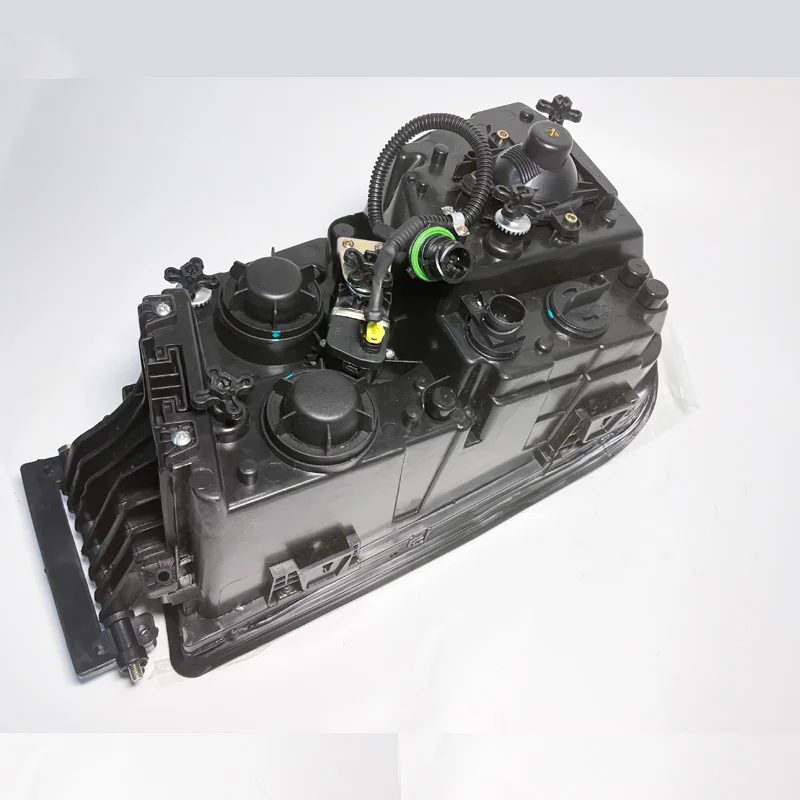 Запасные части для тяжелых грузовых прицепов Delong X3000 DZ97189723210 48 В водонепроницаемое светодиодное освещение фар Shacman