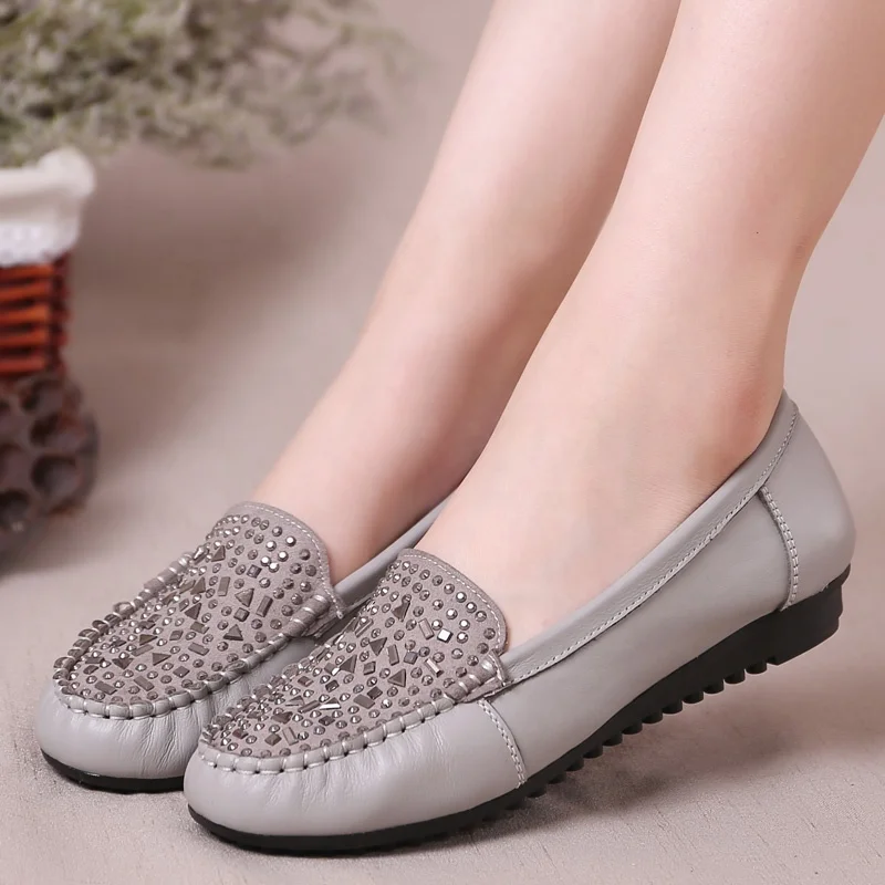 2020 яркая женская повседневная обувь со стразами; Женские лоферы из натуральной кожи на плоской подошве; Женская обувь в наличии; Большие размеры