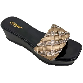 Wholesale Custom Summer Popular Ladies Wedge Outdoor Sandal Shoes with Diamond Decoration
