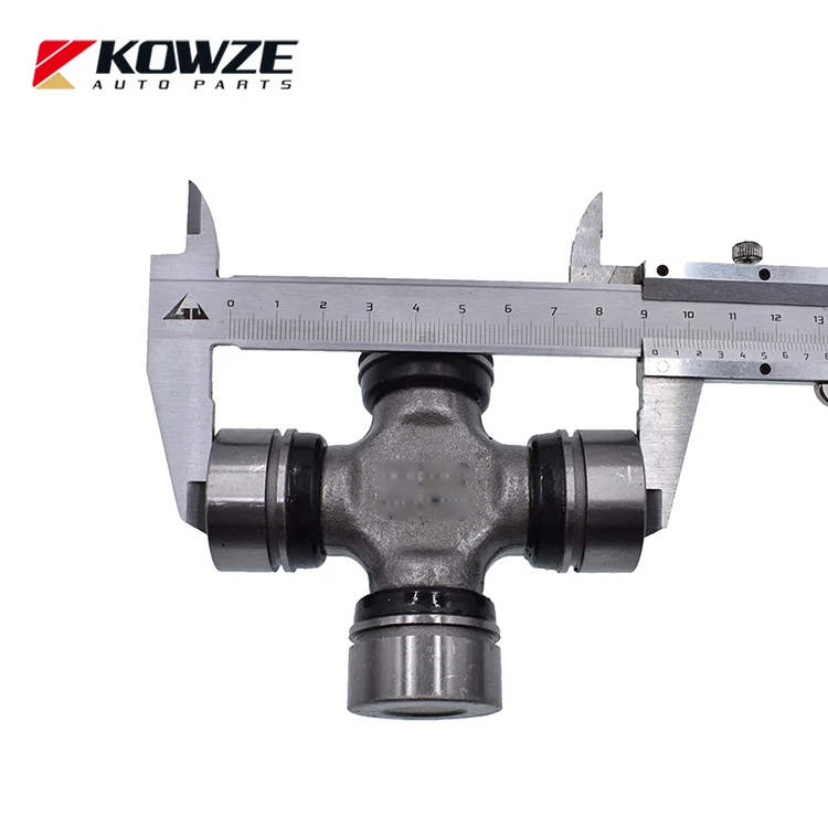 TOYO BRAND Propshaft Spider / Universal Joint For Toyota Hilux MK6/MK7 2.5/3.0 (07/05+) - Rear