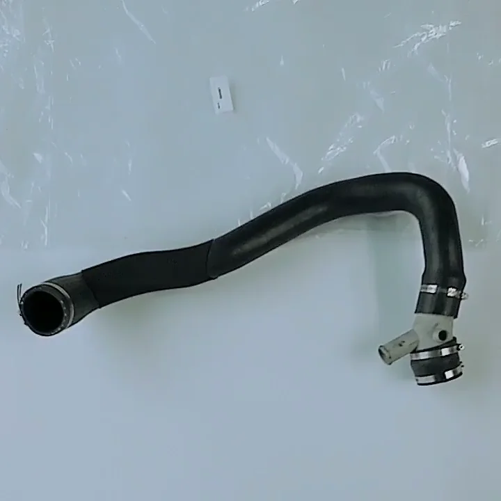 Lr024305 Gl1895 Intercooler Hose For Land Rover Range Rover Evoque 20122019 2.0l Petrol Parts