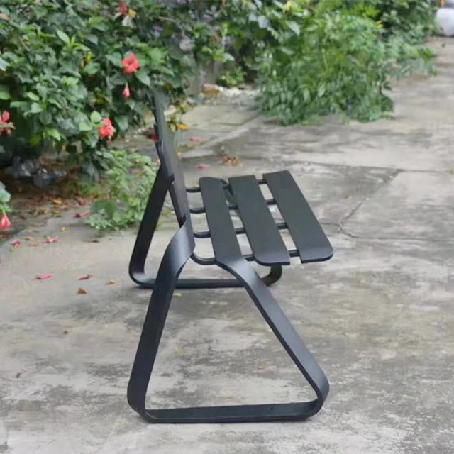 モダンな屋外ステンレス鋼フレーム湾曲した脚の金属製の座席公園の