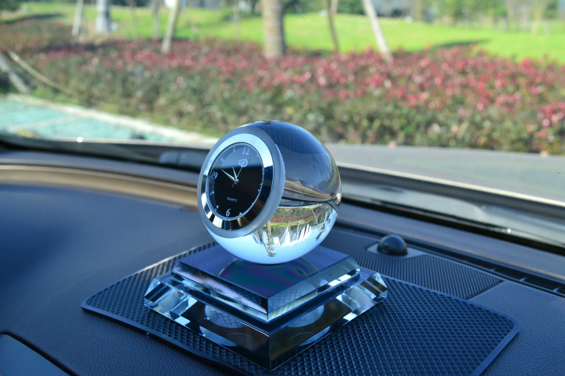 Crystal Ball Perfume Diffuser Car Holder Car Perfume Holder Perfume