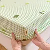Forest Christmas bed sheet style