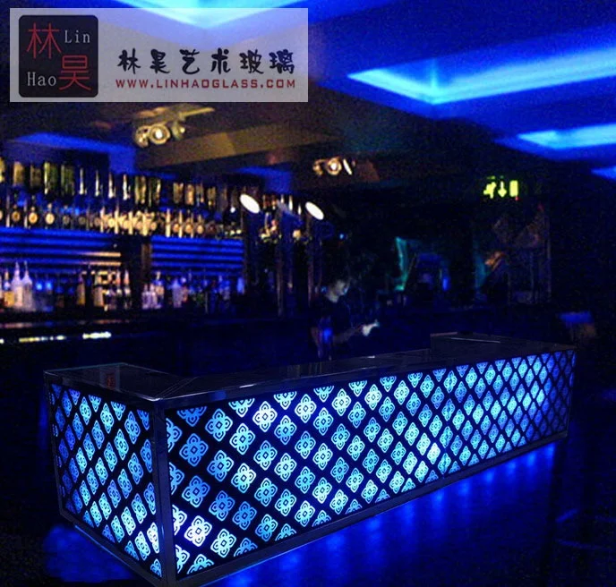 バーカウンター Experience the Unique MARS Cafe in Chiang Mai