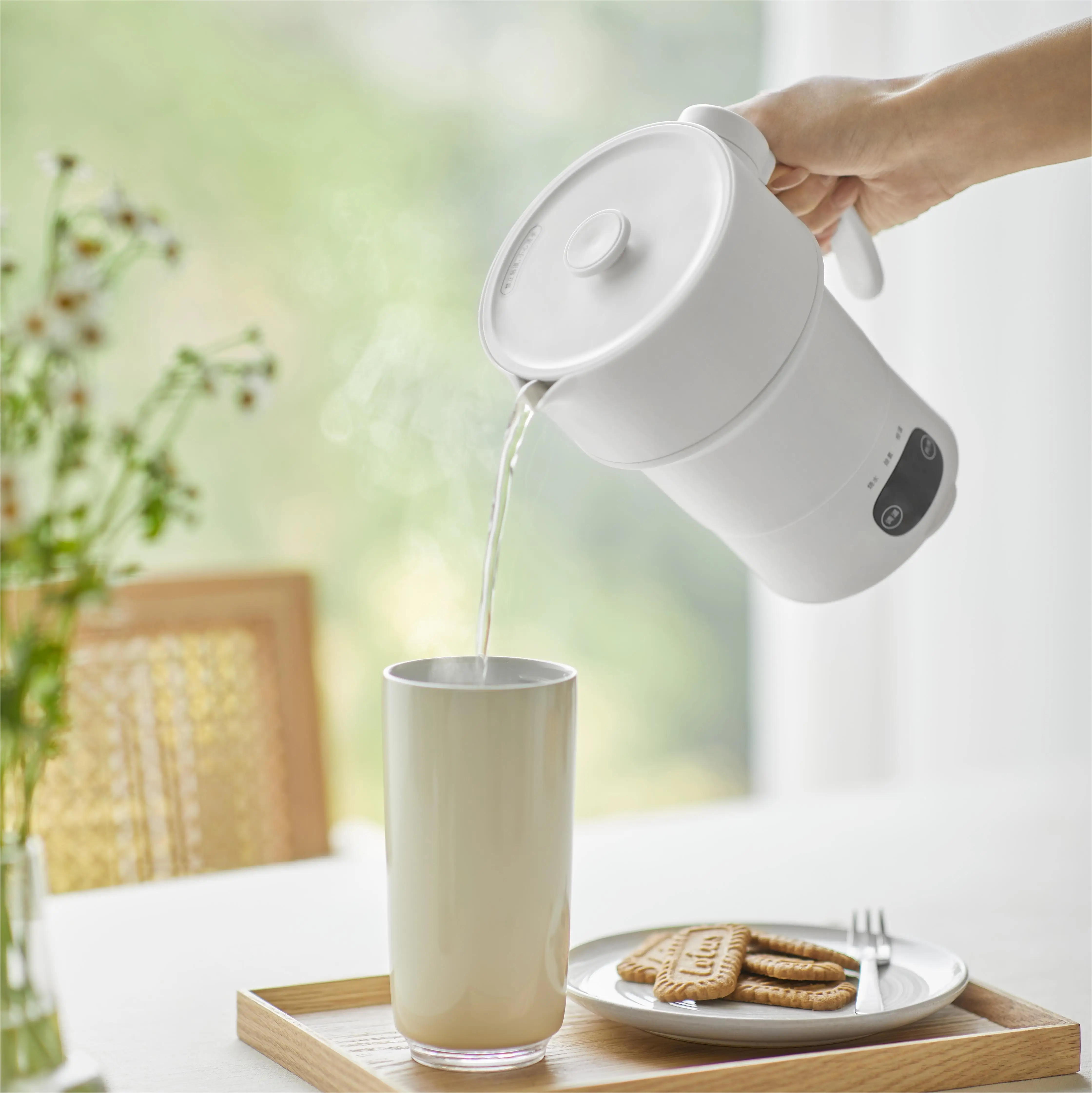 Olayks Electric Portable Tea Kettle Fast Boiling Convenient