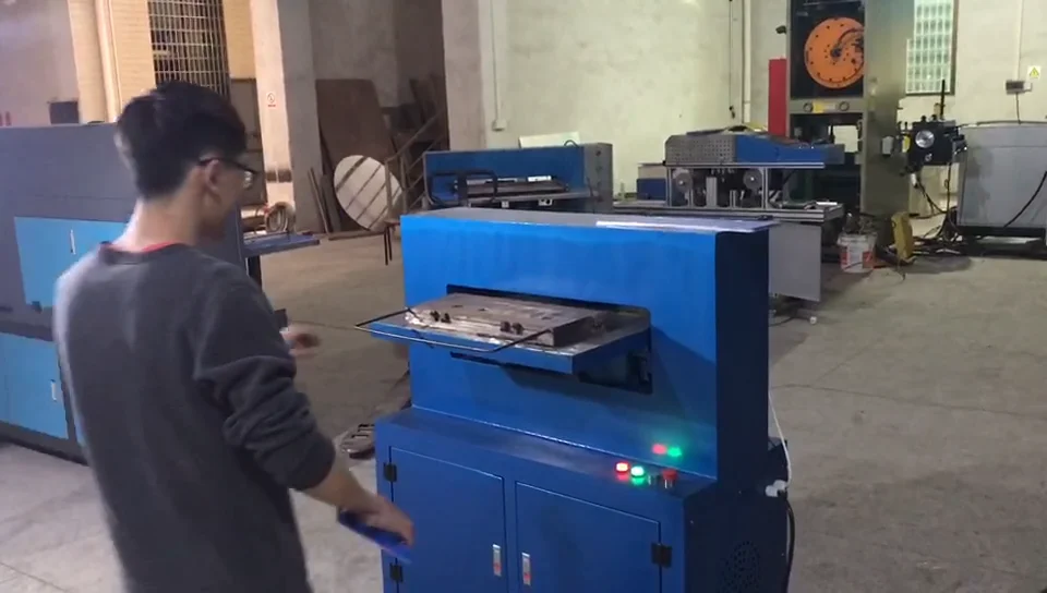 Vehicle Car License Number Plate Embossing Machine Hydraulic License