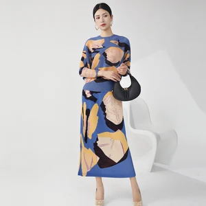 2025 Women's Casual Summer Stretch Skirt Suit High Quality Latest Design Polyester Pleated Top & Woven Dress One Set