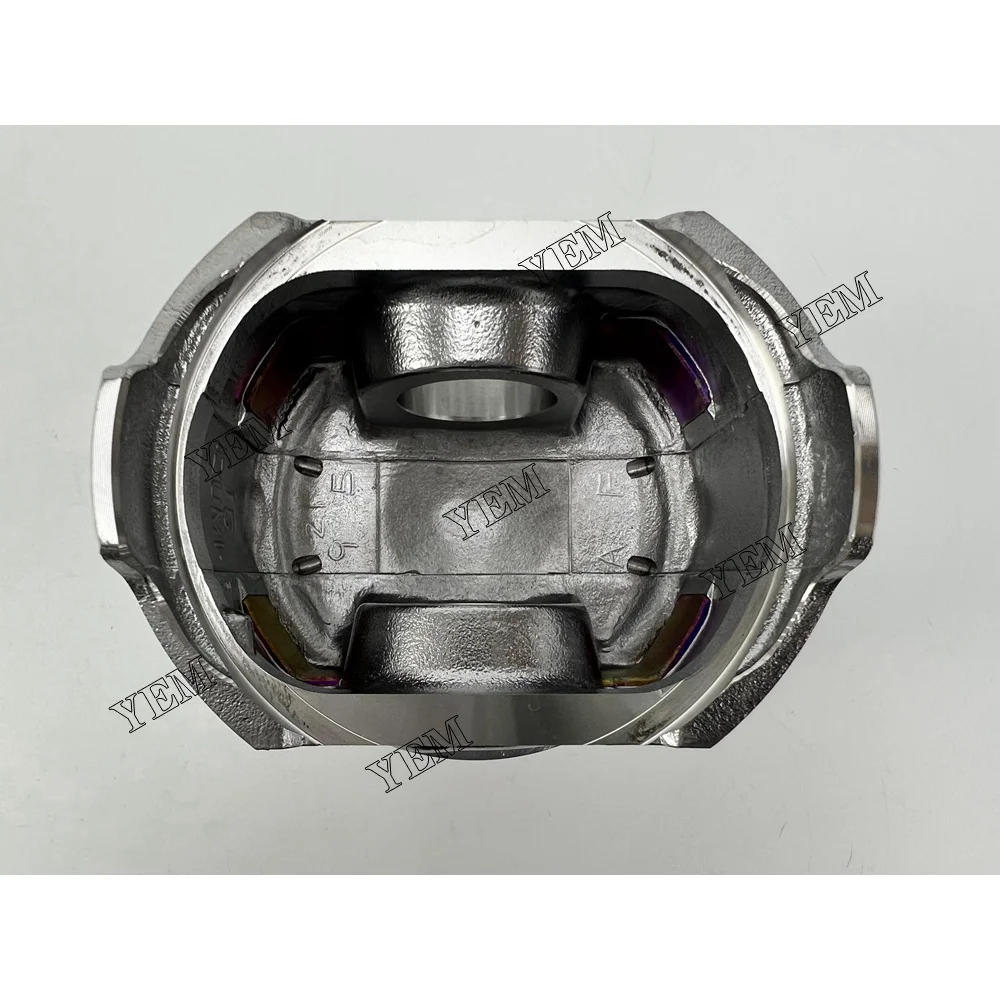 Factory 1G918-21112 Piston for Kubota V2203 Engine Engine Parts 4
