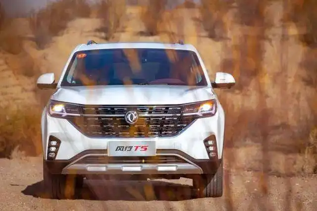 Высокоскоростной автомобиль Dongfeng новый внедорожник T5 китайский хорошего качества доступный Электрический бензин автоматический ручной свет Темный