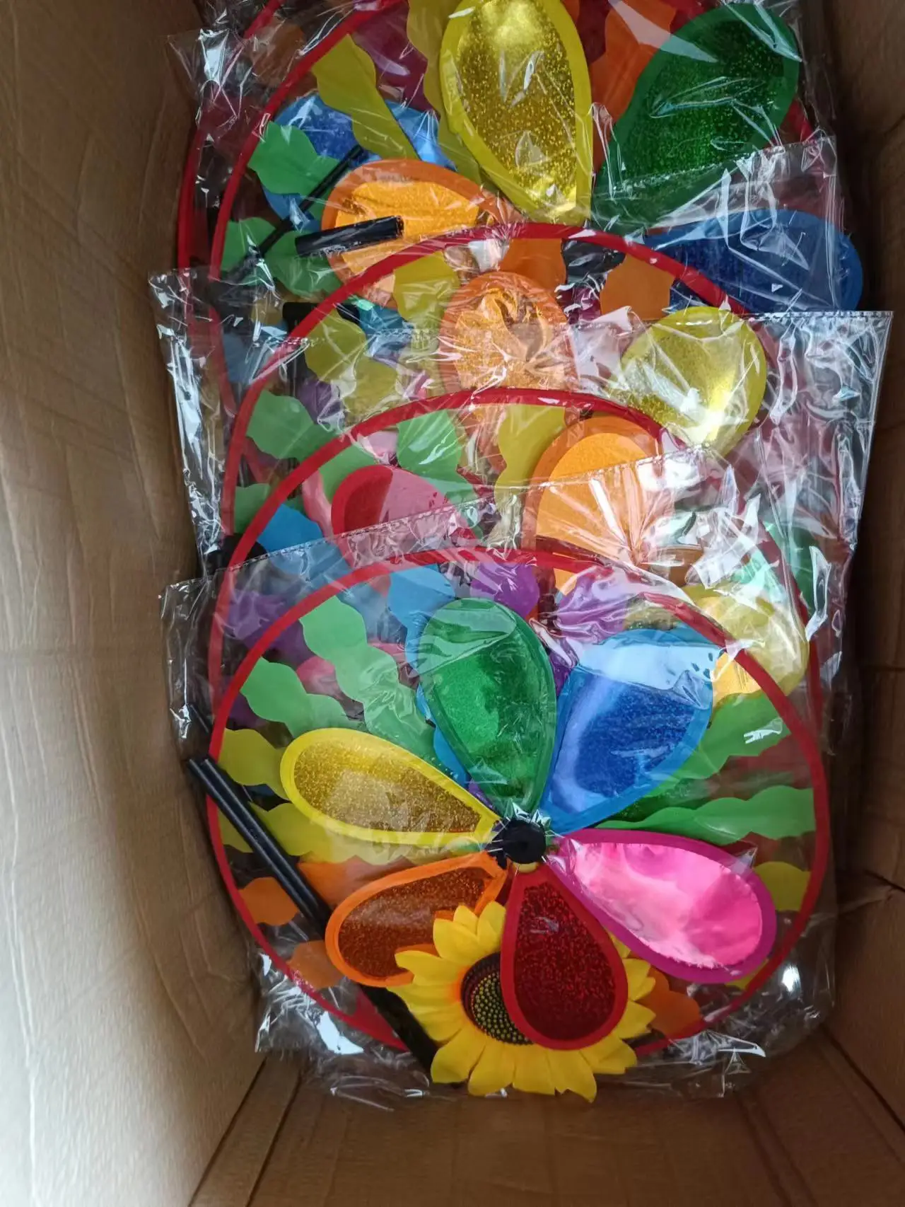 Детская забавная вращающаяся ветряная мельница пластиковая вертушка интересная игрушечная для украшения детского сада игрушки