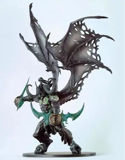 WOW Illidan Stormrage Demon Form Action Figure Toys Vinyl Figurine Doll Collection Model Gift