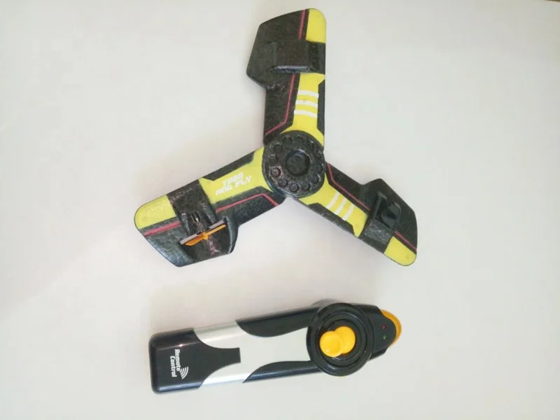 
 Лидер продаж Amazon 2019, лучшие рождественские подарочные игрушки, 2,4 г, пенопластовая летающая тарелка с подсветкой и usb, пенопластовые летающие игрушки НЛО с подсветкой  