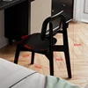 Chaise en rotin noir