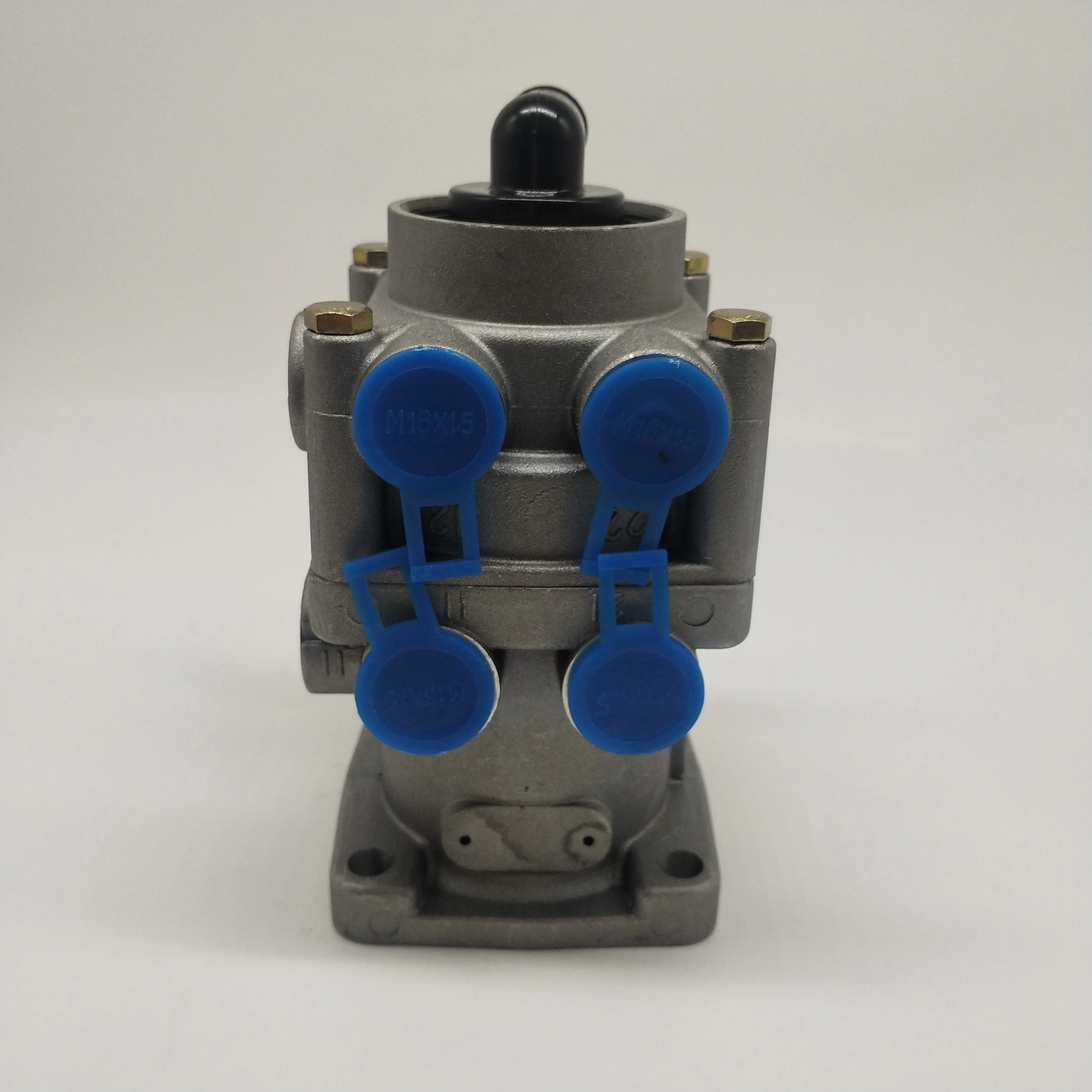 Foot Brake Valve Latest Technology for  Truck Air Brake Valve 4613150080