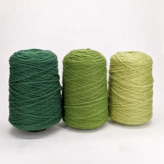 Хлопчатобумажная гребенная пряжа Прошивная пряжа шерстяной пряжи 380/1 Tex 2,6 нм