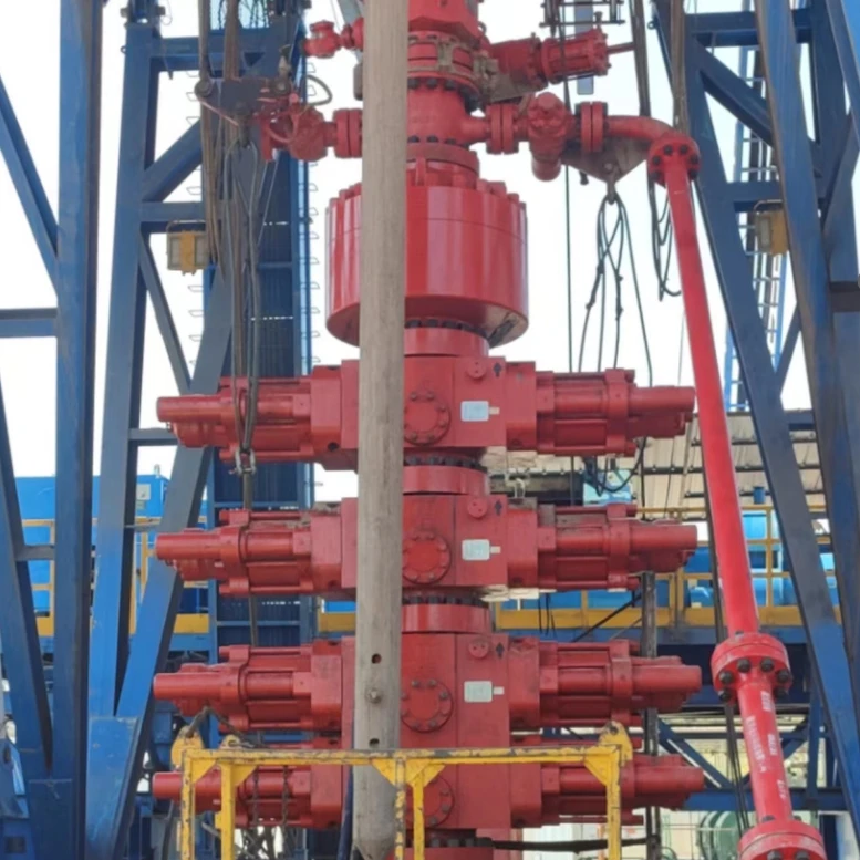 Four RAM BOP High Pressure Blowout Preventer for Oilfield Coiled Tubing 10000PSI-15000PSI Iron Casting for Well Drilling
