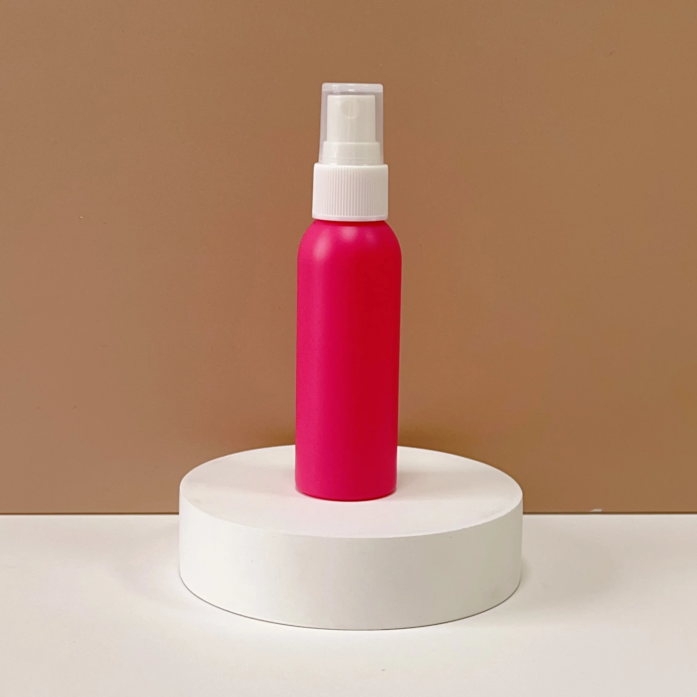 Various Capacities High Quality Empty Fine Mist HDPE Plastic Bottle Makeup Spray Bottle Moisturizer Bottle