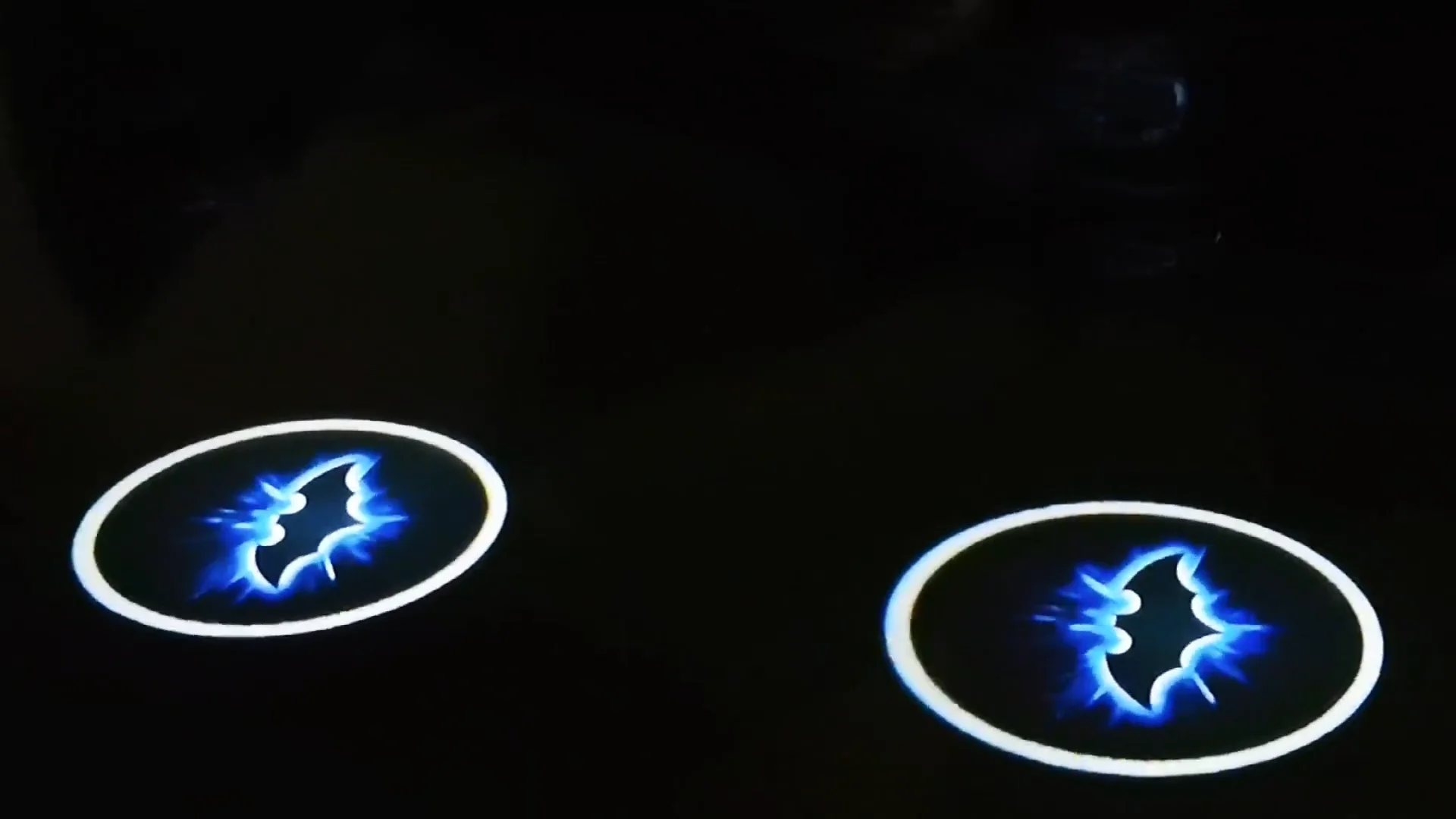 Projetor de led universal sem fio para carro, kit de luzes para estilo de  carro com luz fantasma, image size:1920x1080