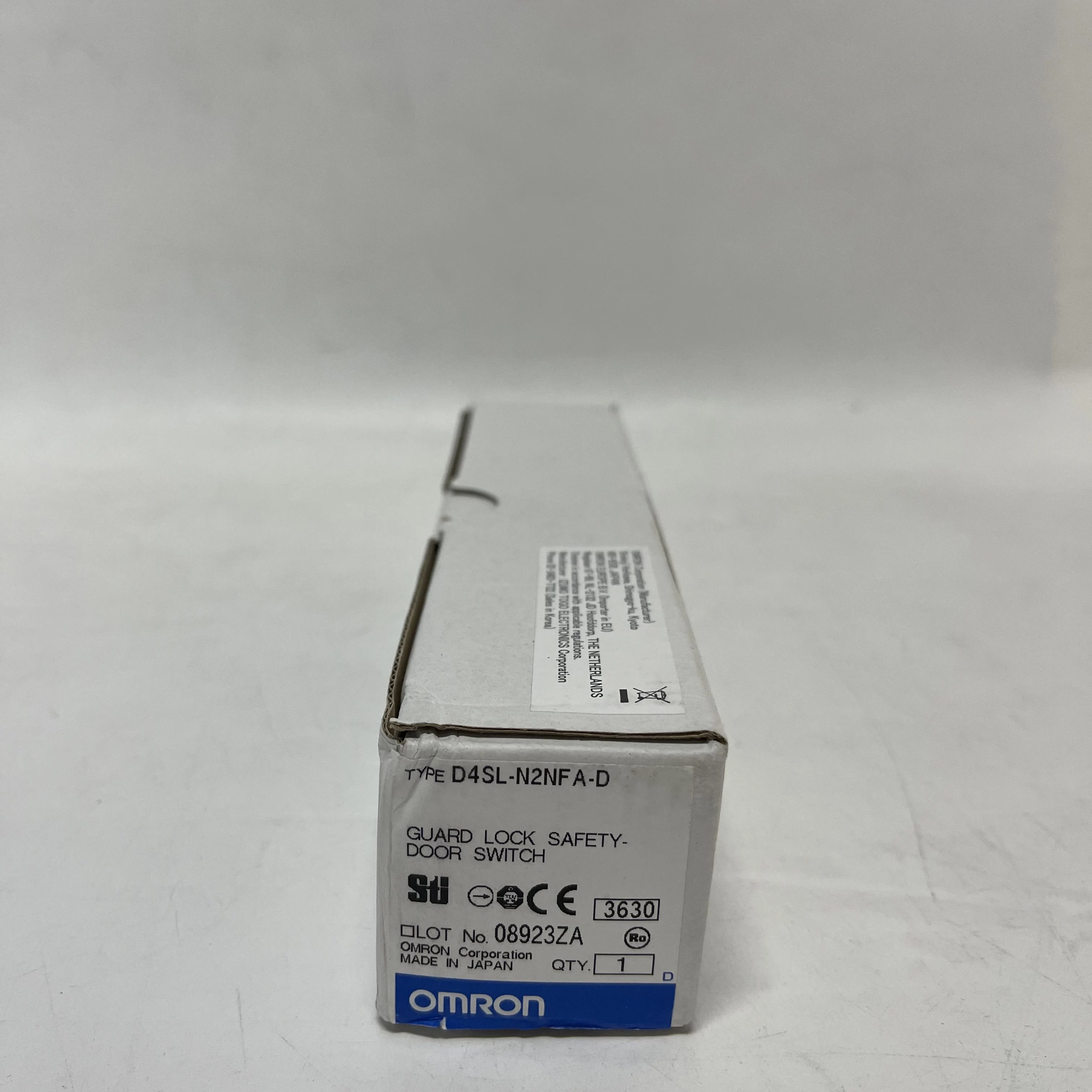 Omron Safety Door Switch D4SL-N2NFA-D Omron Safety Door Switch D4SL-N2NFA-D