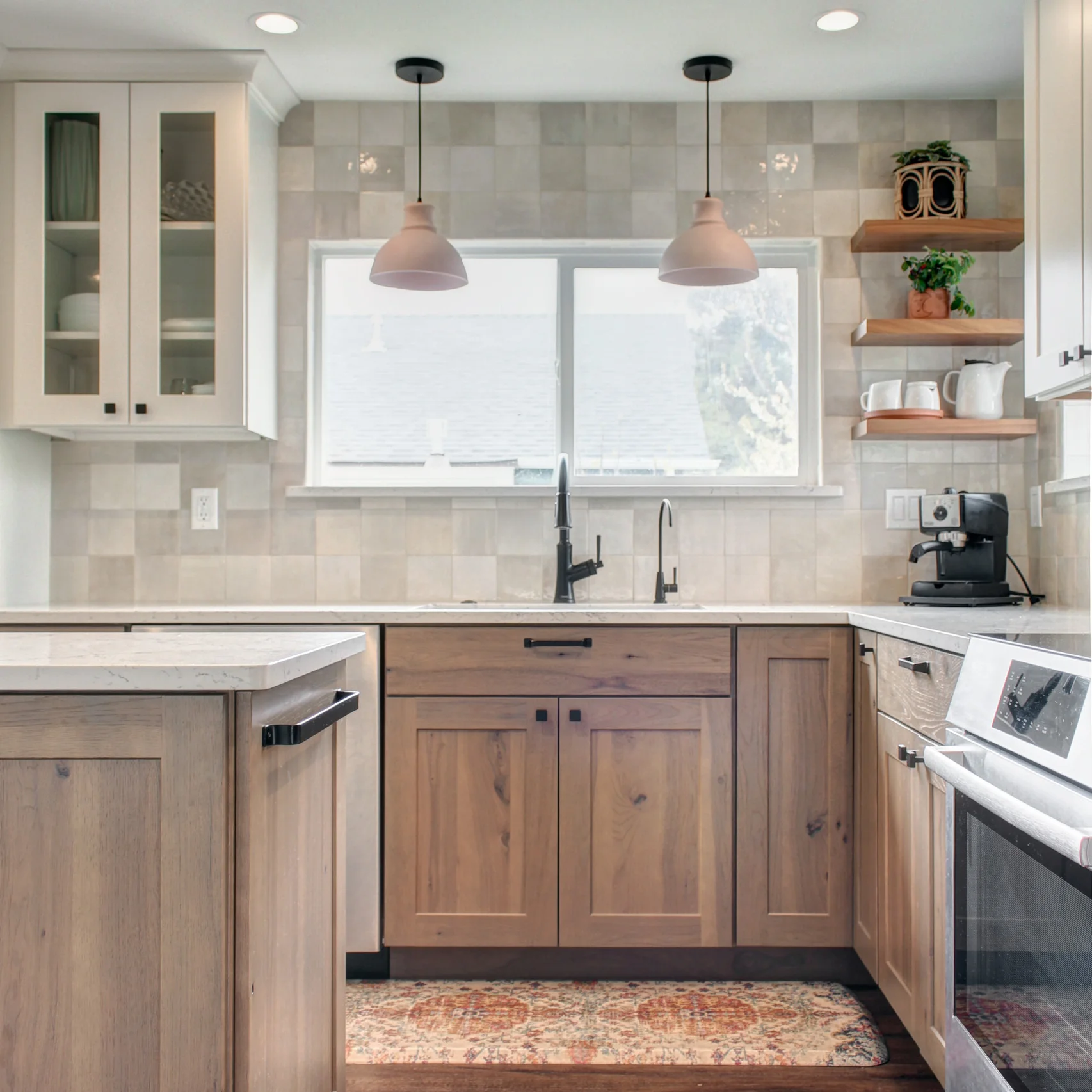 CBMmart Factory Direct Free Design Customized Lacquer Kitchen Pantry Furniture Classic Cherry Wood Solid Wood Kitchen Cabinets