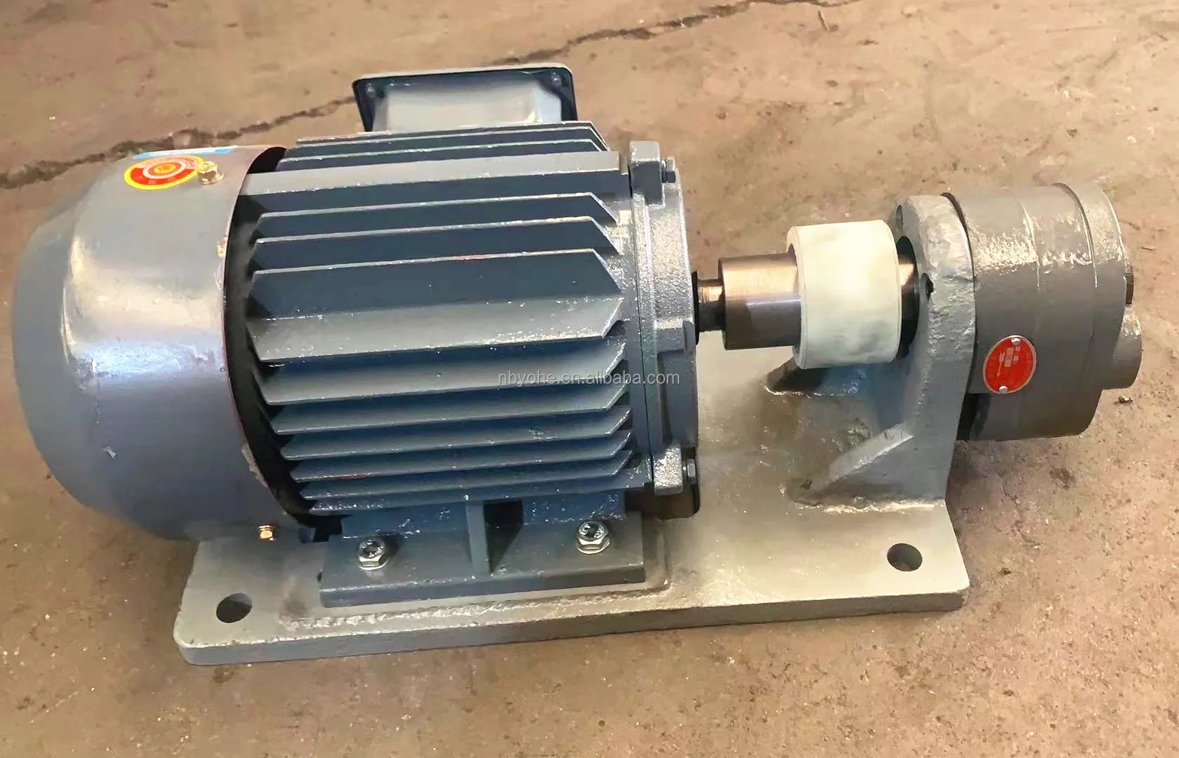 thumbnail image 2 of Hydraulic Gear Pump CB-B10/B4/B6/B16/B20/B25/B32/B40/50/63 2 of 11