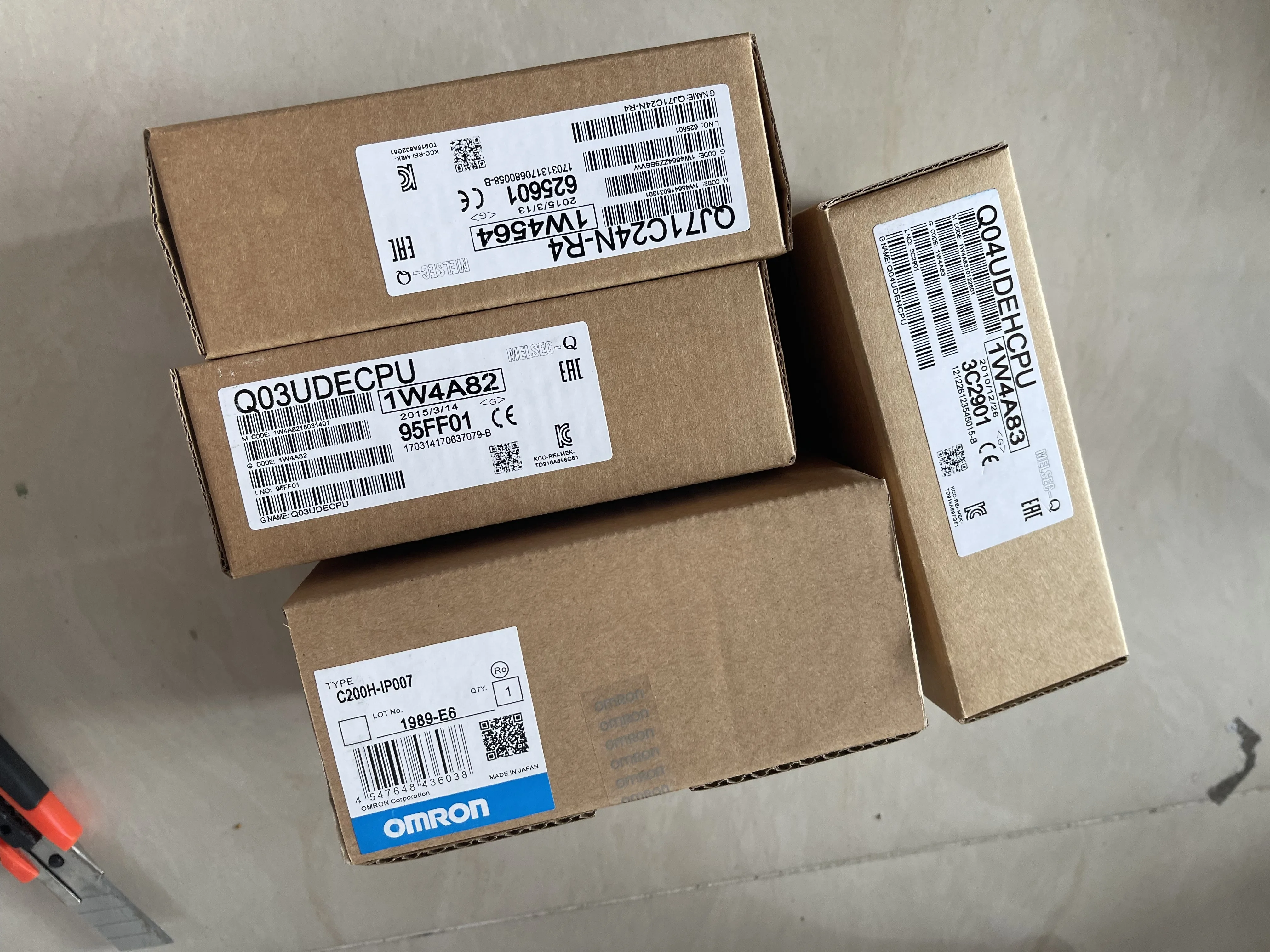 Mitsubishi PLC Modules Q04UDEHCPU Q03UDECPU QJ71C24N-R4