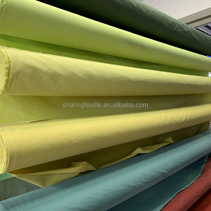 Запас ткани 70D * 21S N/C нейлоновая хлопковая смесь калварская саржевая ткань для ветровки лыжная одежда Тканое пальто