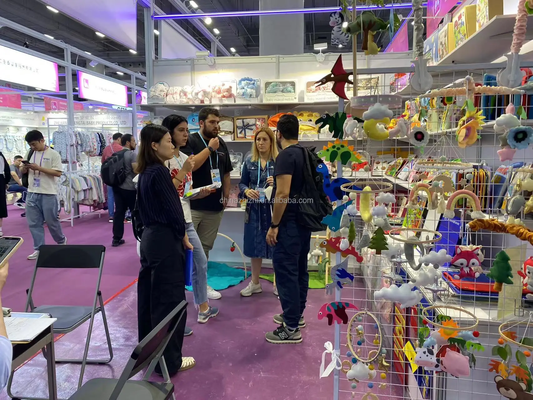 highly absorbent 100% cotton fabric for baby bath towel with hat ,baby 100% muslin swaddle for bath