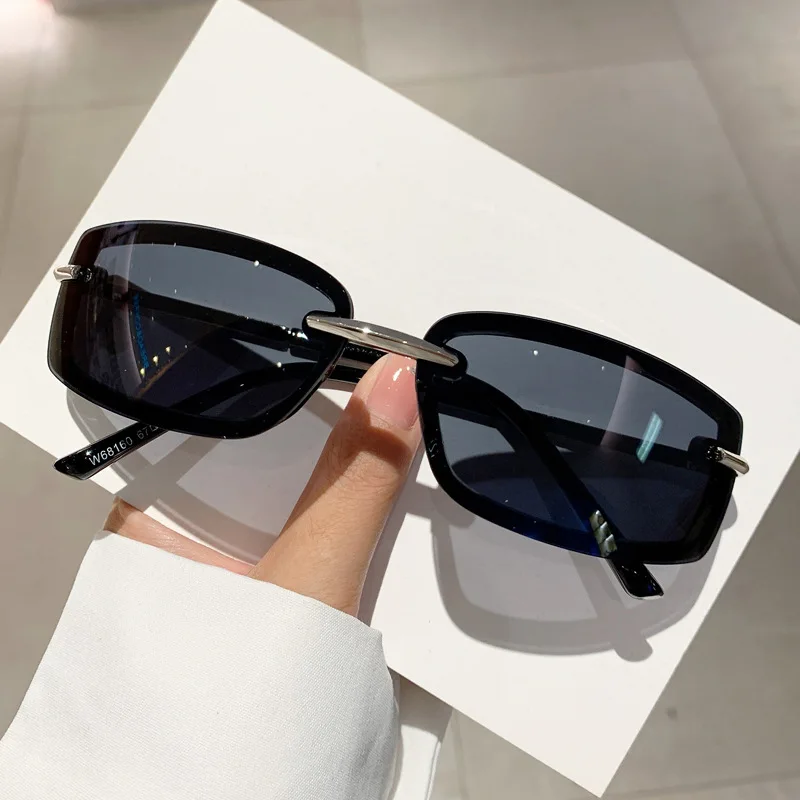 2023 Designer Retro Spice Girl Eyewear UV400 Oval Metal Y2K Sunglasses for  Women Futuristic Wrap Around Sun Glasses