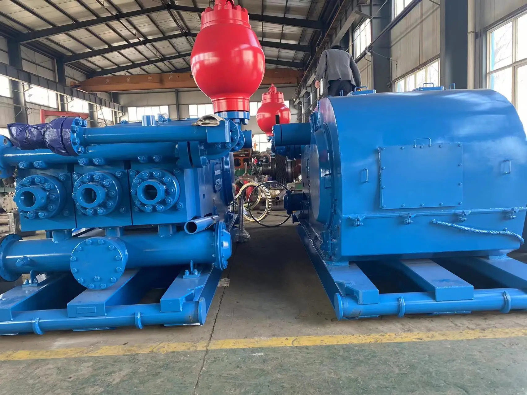 API BOMCO F1000 триплексный грязевой насос с запасными частями