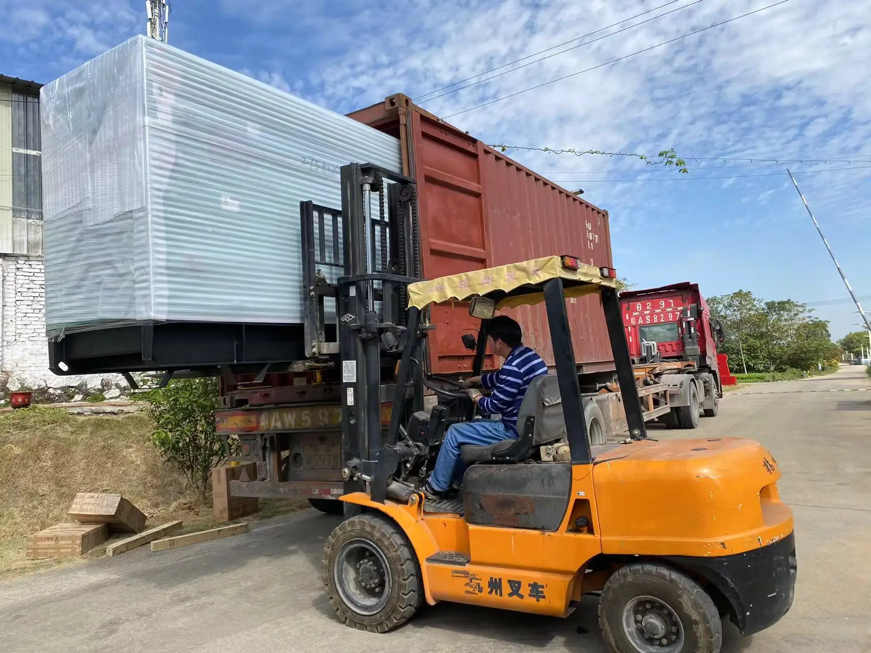 diesel Generator 600 Kva Powered by  Engine with Stamford  Alternator Silent diesel Generator for Liberia